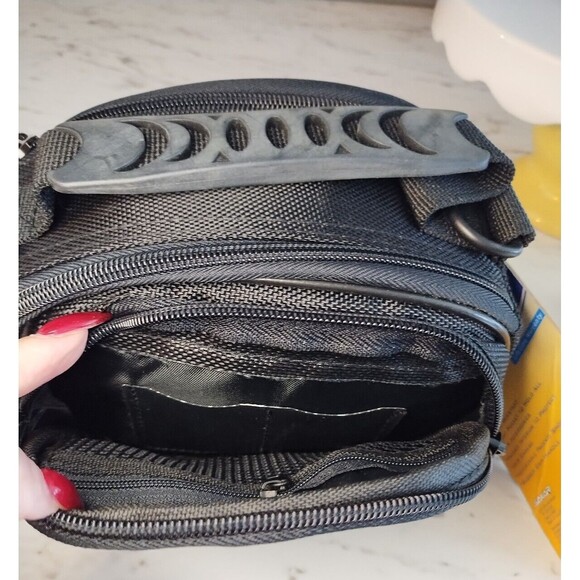 NWT Digital Concepts Camera / Compact Camcorder Bag Black Padded Strap - Picture 8 of 13